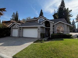 2206 Broadstone Dr, Roseville, CA 95661