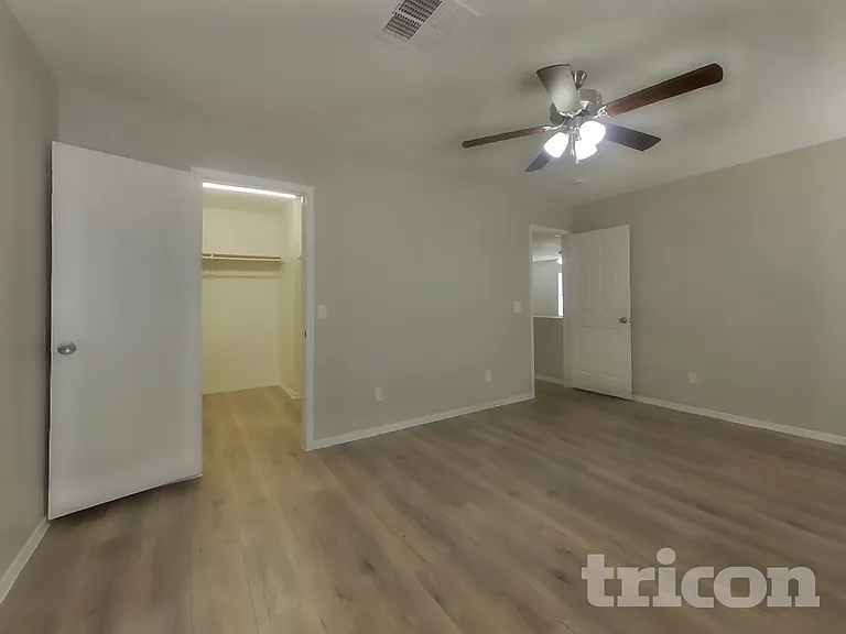 11807 W Aster Dr — Photo 10