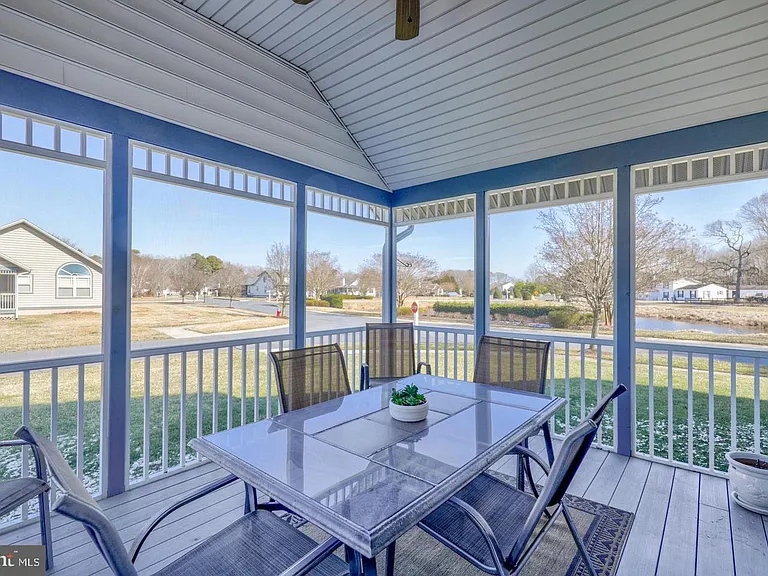 33718 Chatham Way — Photo 41