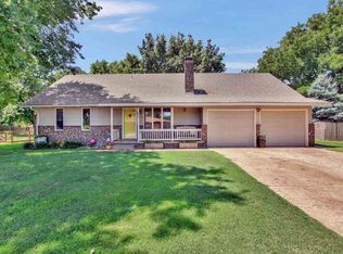 603 N Countryside St, Andale, KS 67001
