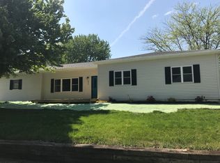 2213 Wakefield Dr, Marshalltown, IA 50158