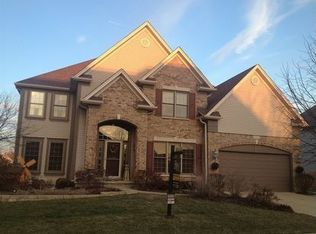 777 Waterside Dr, South Elgin, IL 60177