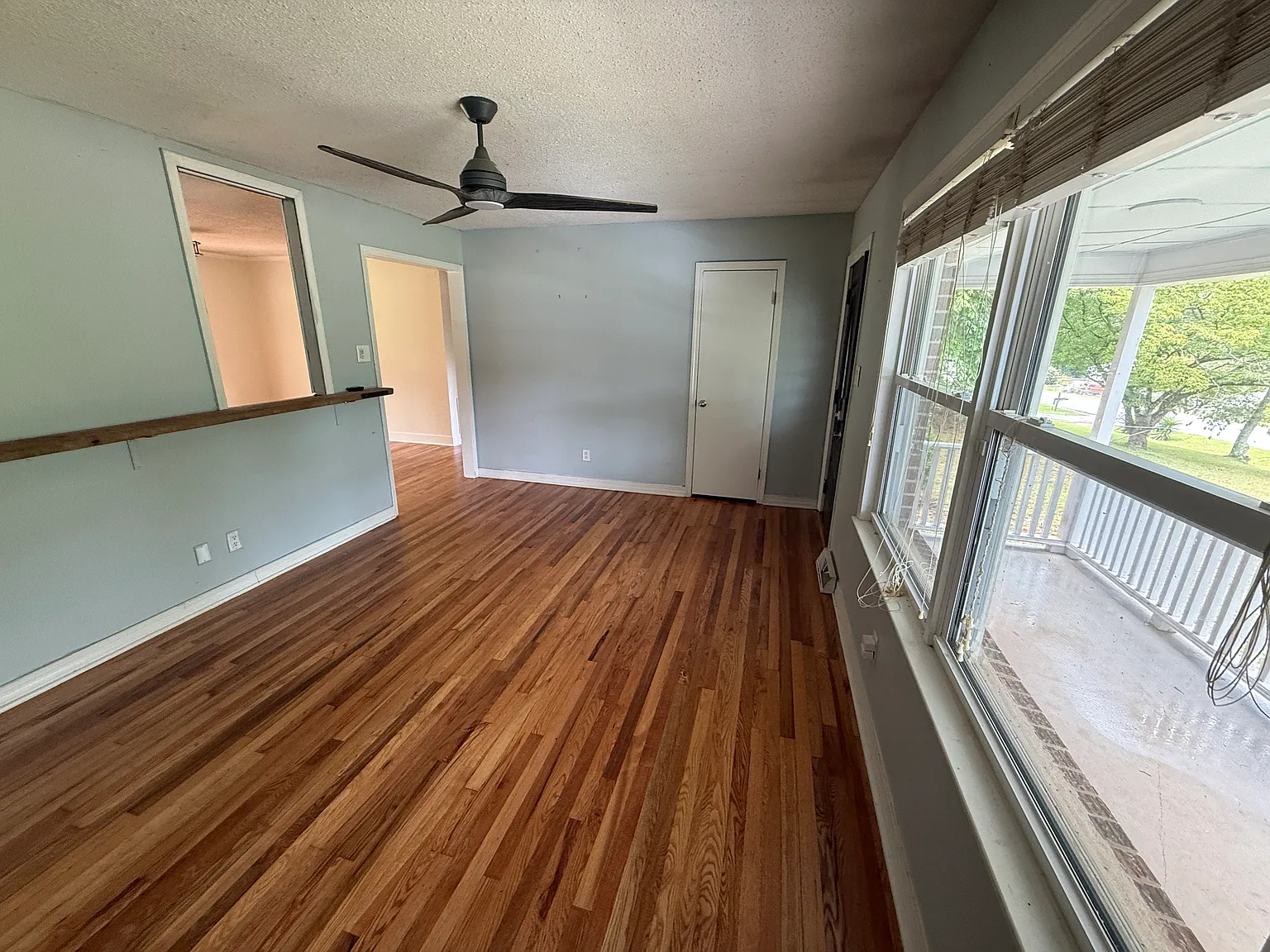 106 Brookwood Dr — Photo 3