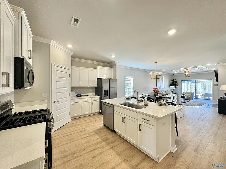 15652 Ruthie Lynn Dr — Photo 2
