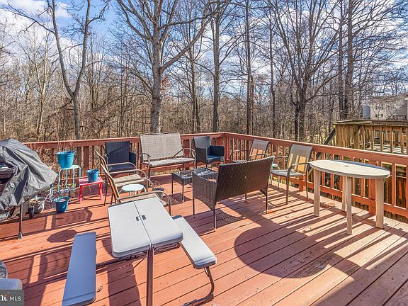 3rd image of 5819 Waterdale Ct