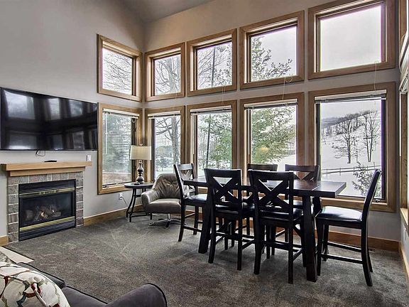 3rd image of 02212 Boyneland Drive