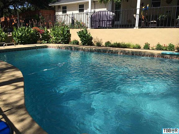 5th image of 2507 River Oaks Dr