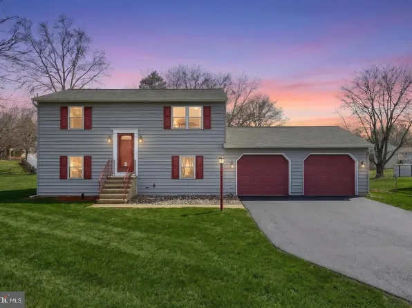 2228 Heather Rd, York, PA 17408