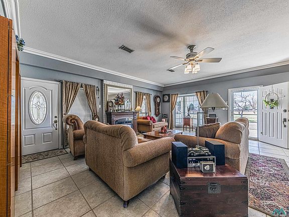 3rd image of 2903 W 25th St