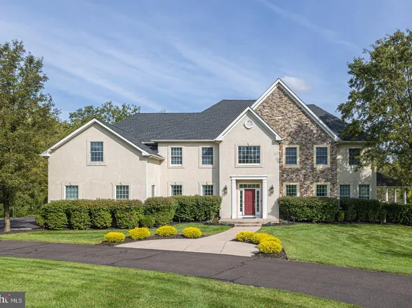 20 Brooks Bend Dr, New Hope, PA 18938