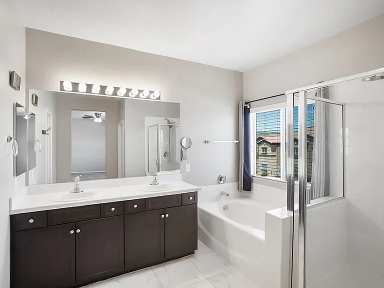7416 Amesbury St — Photo 29