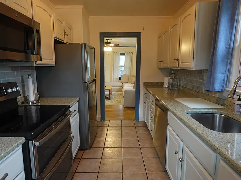 1 E Lake Dr — Photo 5
