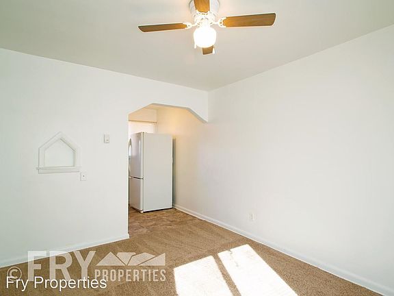 4th image of 7215 Meade St #4