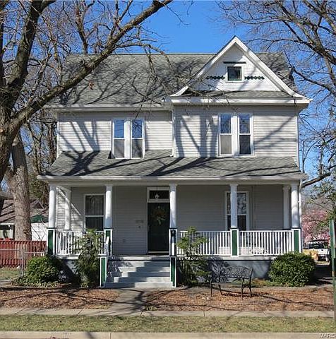 1st image of 223 N Lincoln Ave