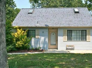 3 Diana Dr, Sicklerville, NJ 08081