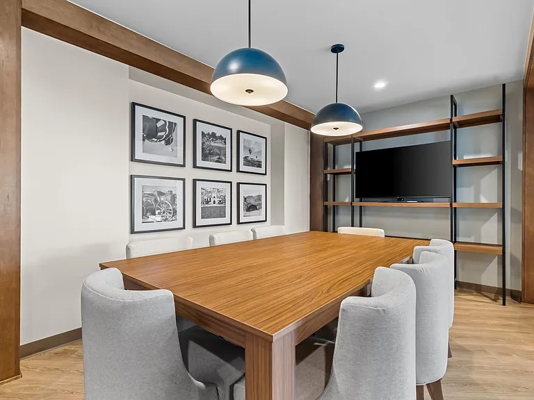 27165 Madison Ave — Photo 5