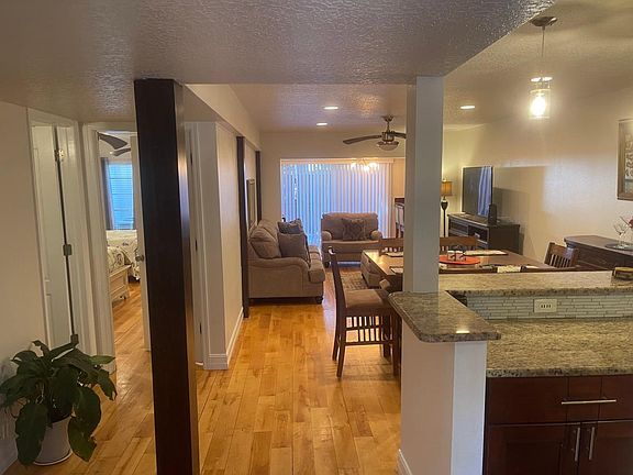 2nd image of 2078 Sunset Dr #83