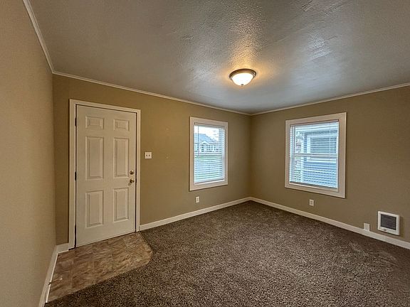 2nd image of 319-321 22nd Ave #319