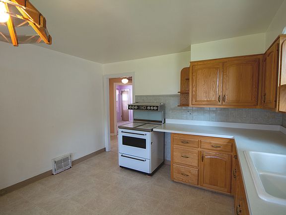 5th image of 4228 N Overhill Ave