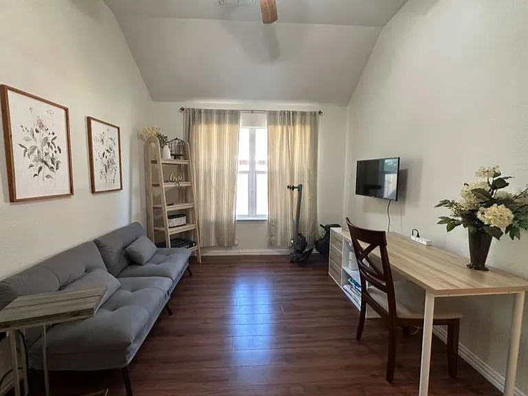 4223 Fall Creek Dr — Photo 16