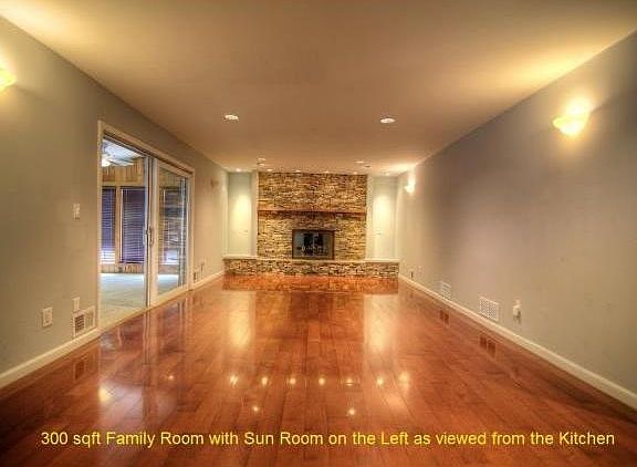 4th image of 4158 Oak Crest Dr