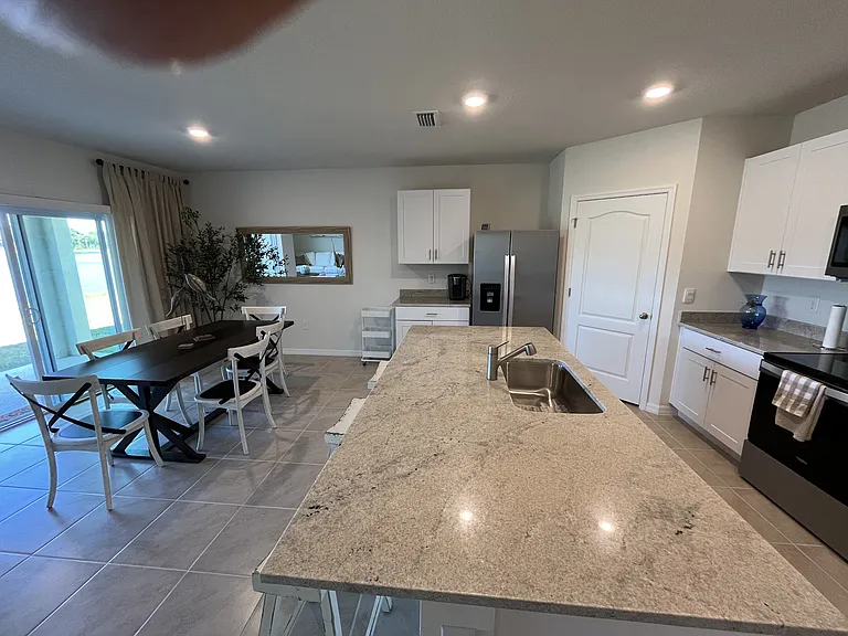 2219 Lake Preserve Cir — Photo 38