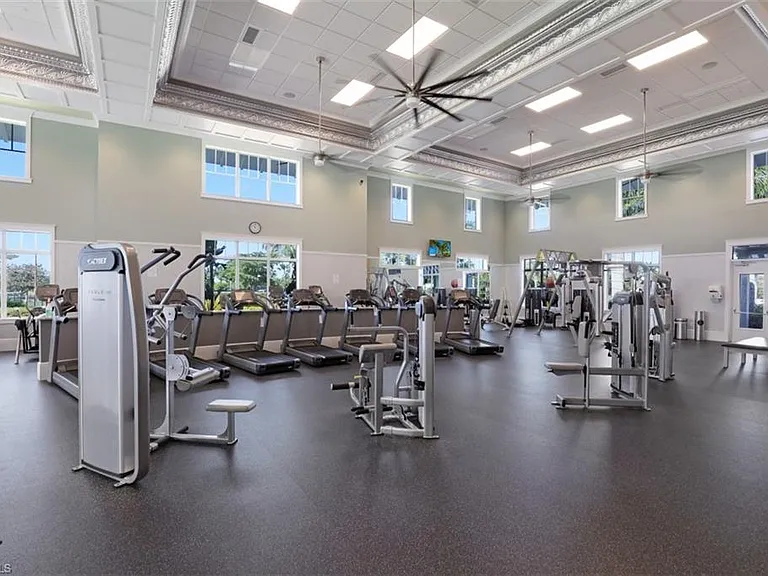8982 Gustavia Ct — Photo 42
