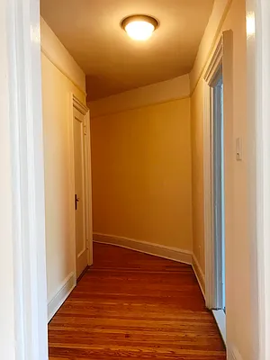 Rented by Prime Realty | media 8