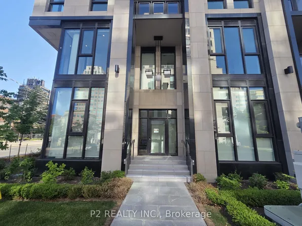 2 Forest Hill Rd #102, Toronto, ON M4V 0B7
