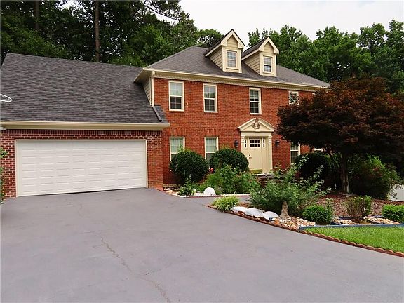 2nd image of 2660 Timberloch Ct