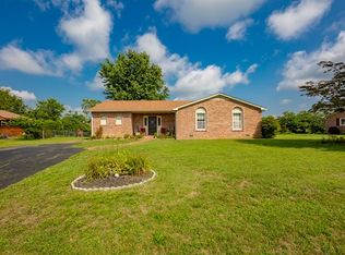 4625 Newbern Heights Dr, Pulaski, VA 24301