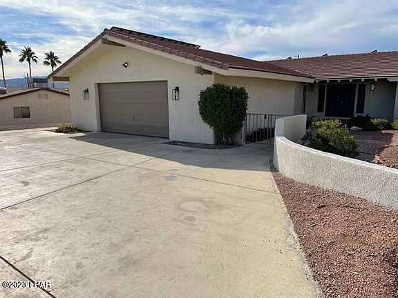 4th image of 721 E Donner Cir