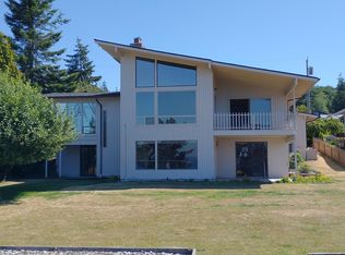 1796 Seaview Ave, Coupeville, WA 98239