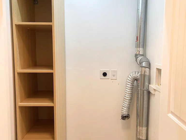 17 Proctor St #1 — Photo 20
