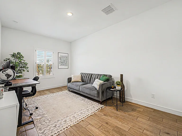 Spacious Office