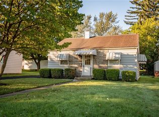 1104 Hillcrest St, Sharon, PA 16146