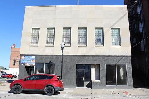 FRE 118-124 E 5th St - 124 Photo 1