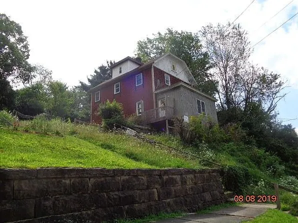 116 Belmont Ave, Punxsutawney, PA 15767