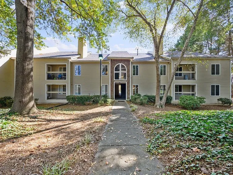 558 Emory Oaks Way — Photo 1