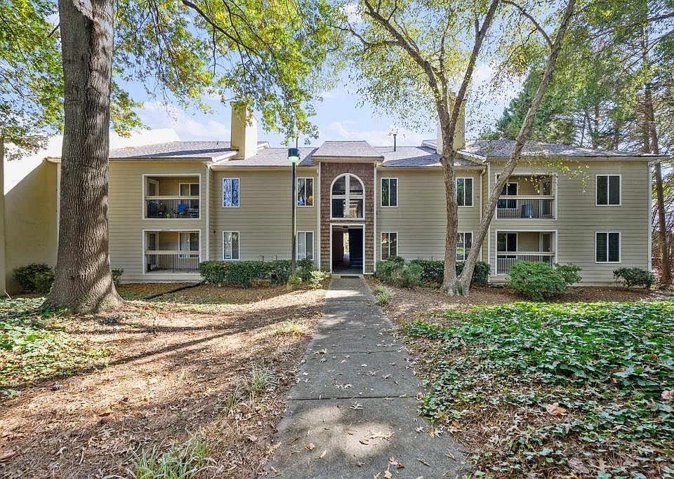 1st image of 558 Emory Oaks Way
