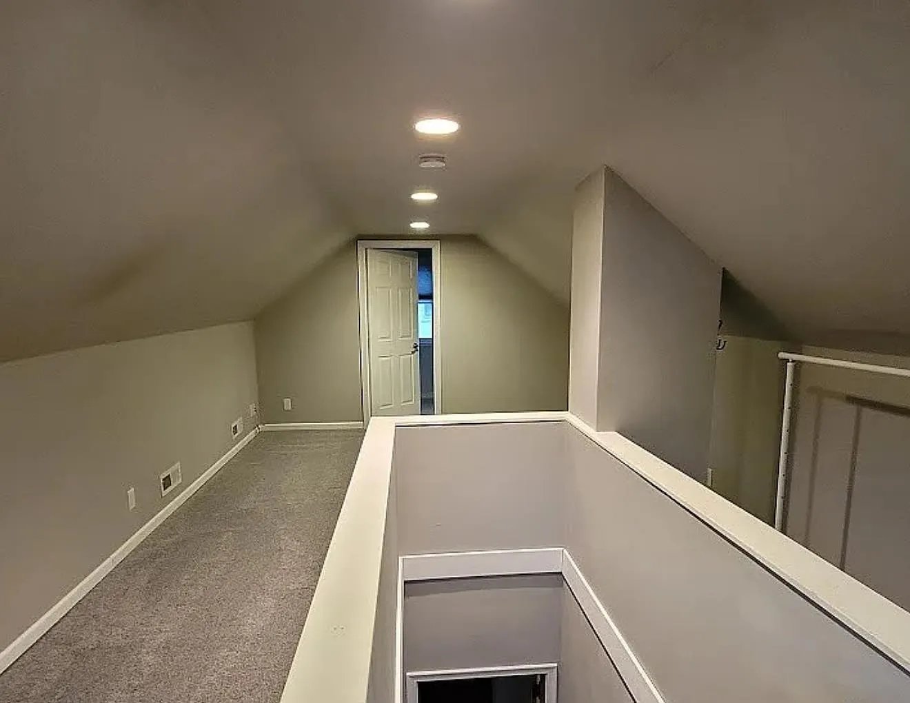 3 bed, 1700 sqft, $2,300 — Photo 1