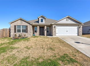 2322 Pinewood Ave, Lowell, AR 72745