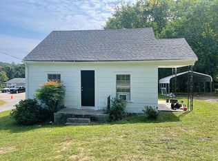 1117 Rives Rd, Martinsville, VA 24112