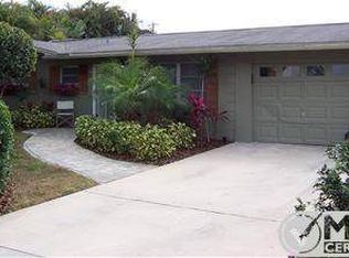 846 Lake McGregor Dr, Fort Myers, FL 33919