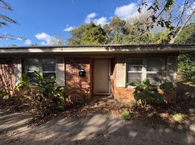 145 Pierce Ave, Macon, GA