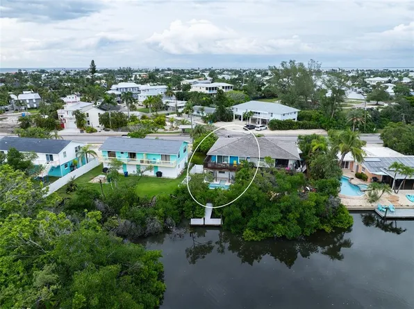 6808 Palm Dr #B, Holmes Beach, FL 34217