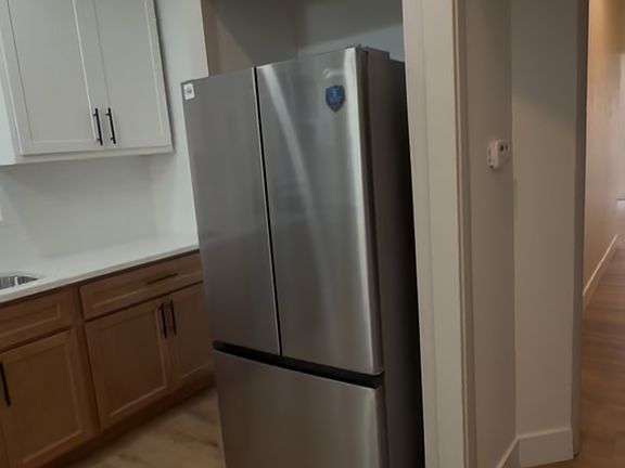 4th image of 2823 Osage St