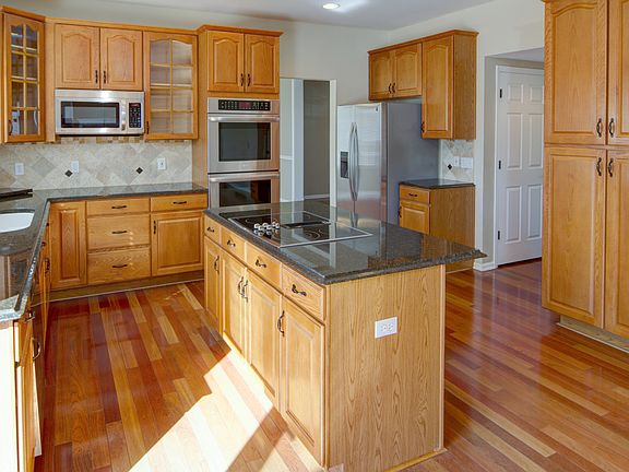 2nd image of 415 Scottsdale Dr