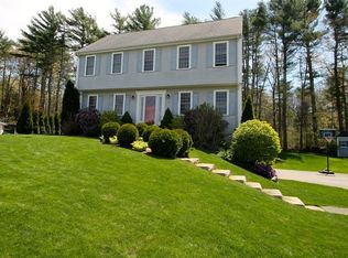 30 Cinnamon Ridge Cir, Middleboro, MA 02346