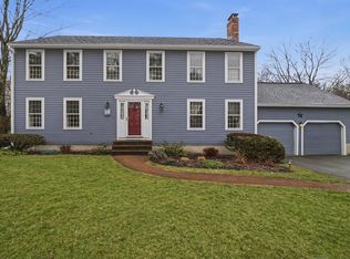 10 Berkeley Ln, Andover, MA 01810